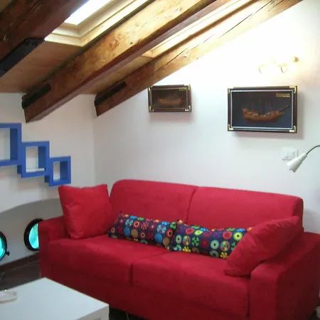 فندق Alabarda 2*