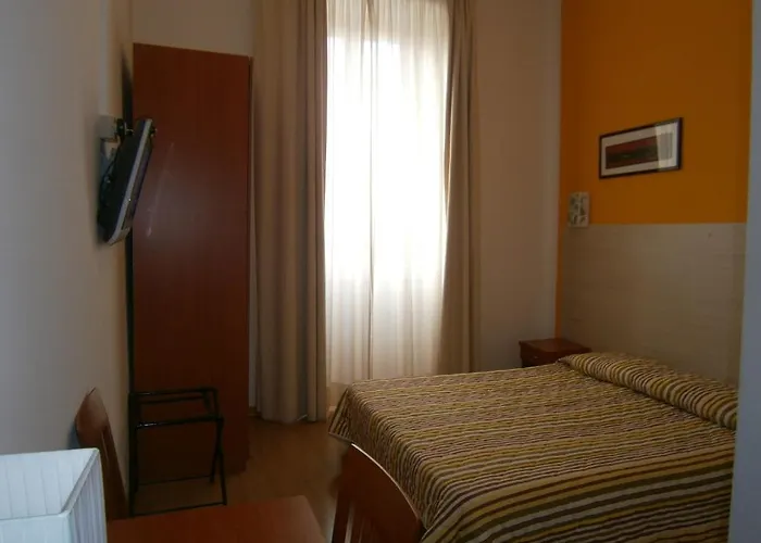 Alabarda فندق 2*